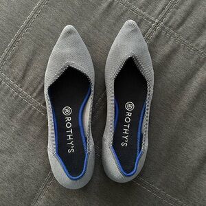 Size 9 women’s Rothy’s flats.